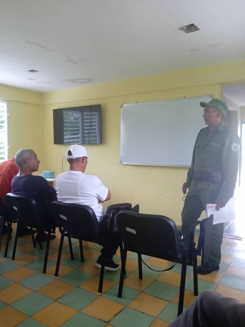 CitmaLT's tweet image. Continúan las capacitaciones desde el CUM en Jobabo, localidad en la que el @proyectomicosta aporta desde el modelo EEI en el curso Defensa Civil. 
@citmacuba @AMA_CUBA  @YelenysLasTunas 
#UnidosXCuba #PreparadosYAlertas