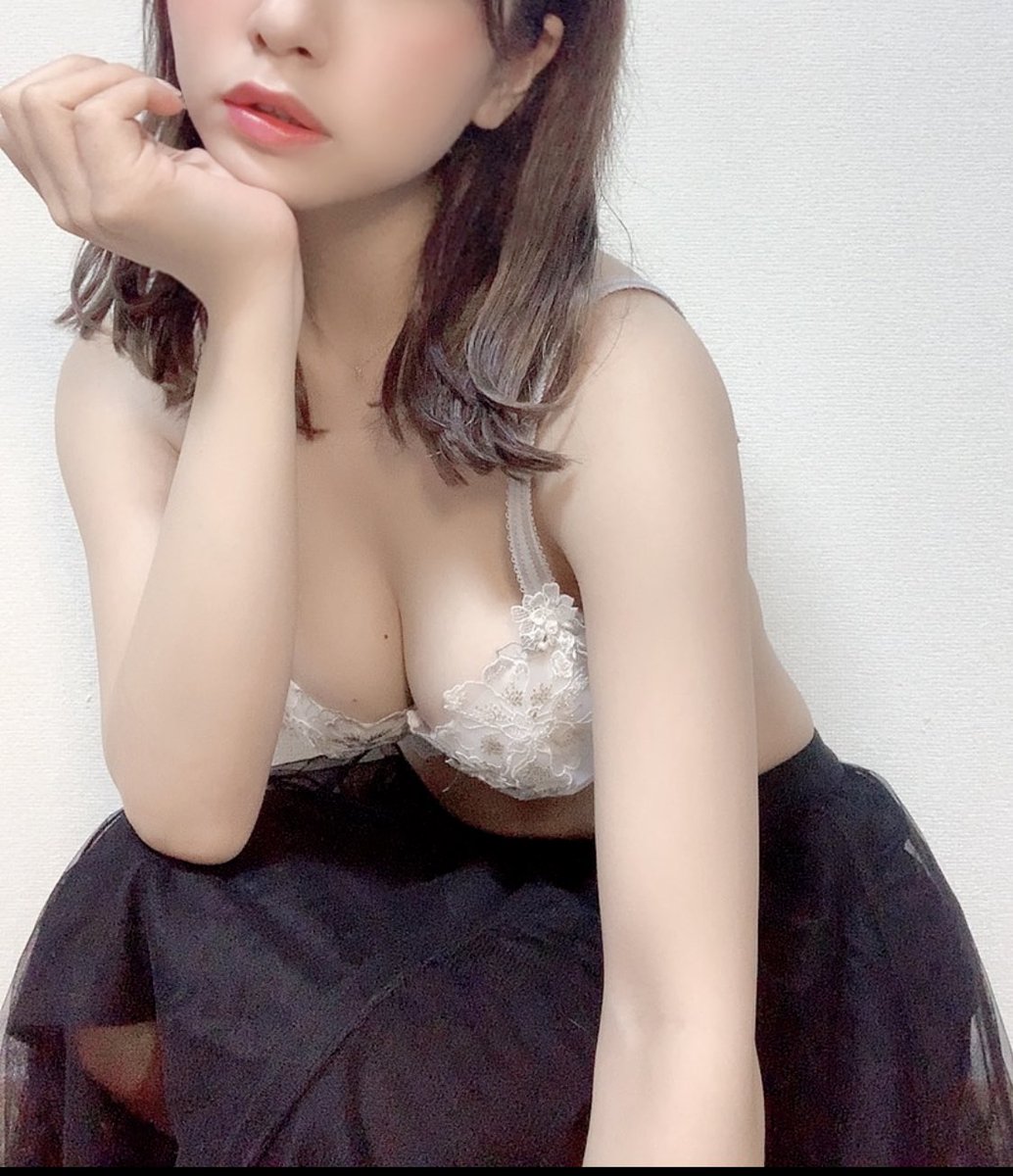 Twitterで祭り状態のこのＳＮＳサイト鬼やばたんｗ無料だしみんなあんなエロいなんてww→is.gd/SoL1nEリリースされたばっかで男少ないから女が男を取り合い中ｗｗ急げｗ
