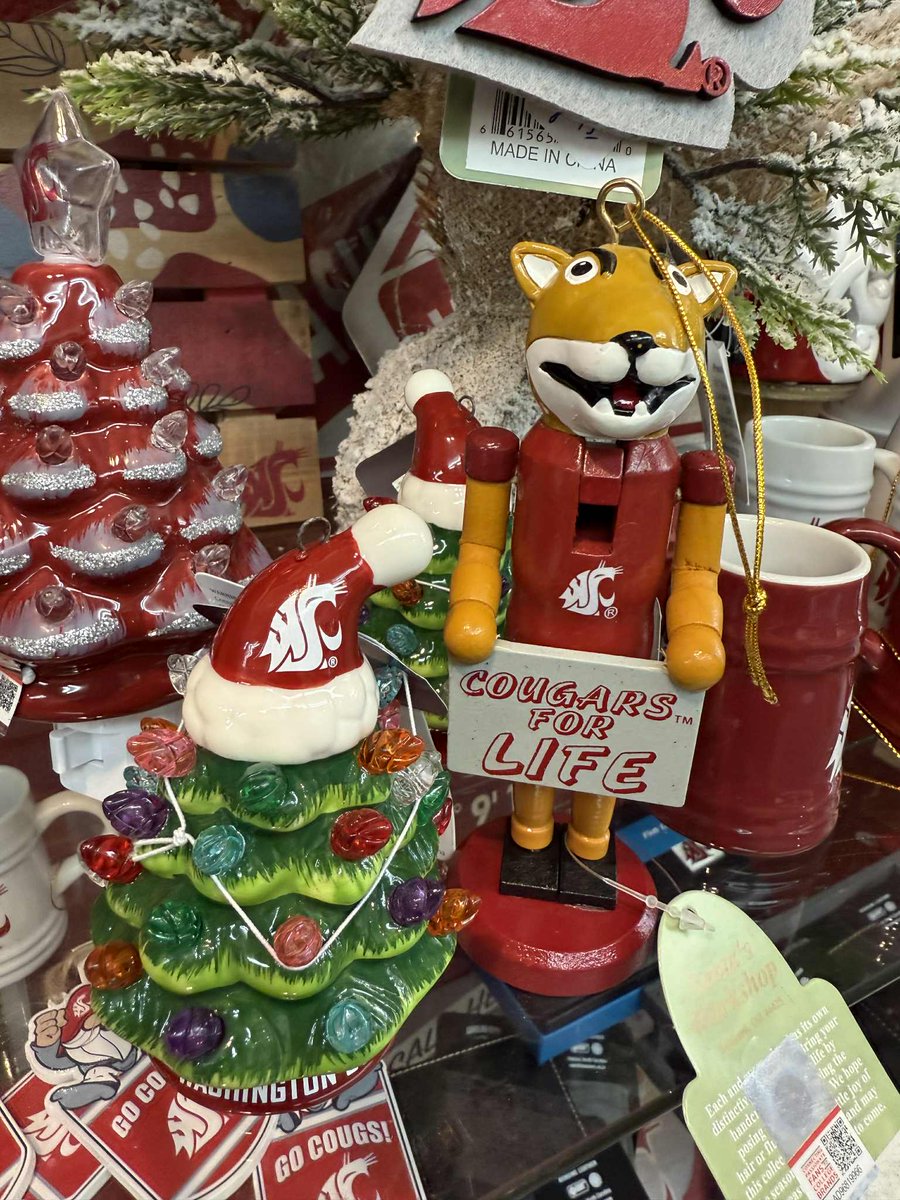 NeillsFlowers's tweet photo. Welcome to Pullman and WSU Family Weekend. Please come check out our Cougar Merchandise. Plan to grab a bite to eat and drink next door at Neill's Coffee & Ice Cream.
#GoCougs
#WSUPULLMAN https://t.co/3cALvLQH4i