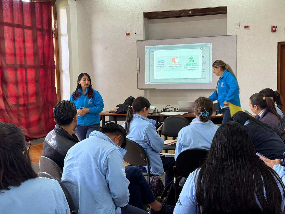 📲 #QuitoTeCuida | Más de 170 médicos de <a href="/saludquito/">Secretaría de Salud Quito</a>, de todas las administraciones zonales, se capacitaron en el uso de la app #Wawamor. Con este conocimiento, orientarán a más familias en zonas urbanas y rurales sobre sus beneficios para el desarrollo infantil.

#QuitoRenace