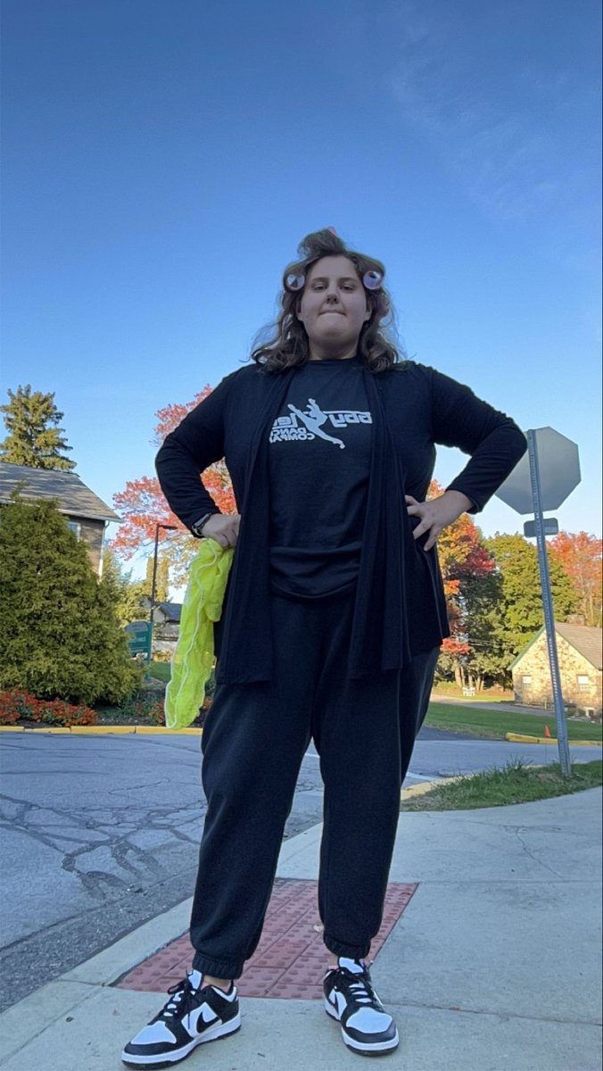 MarraPatton's tweet photo. One year ago today was the SWEC 5k!! I LOVED MY COSTUME!! The 5k is THIS SUNDAY THE 26th!! GO SIGN UP!! #techwell https://t.co/F4kJWBOLEZ