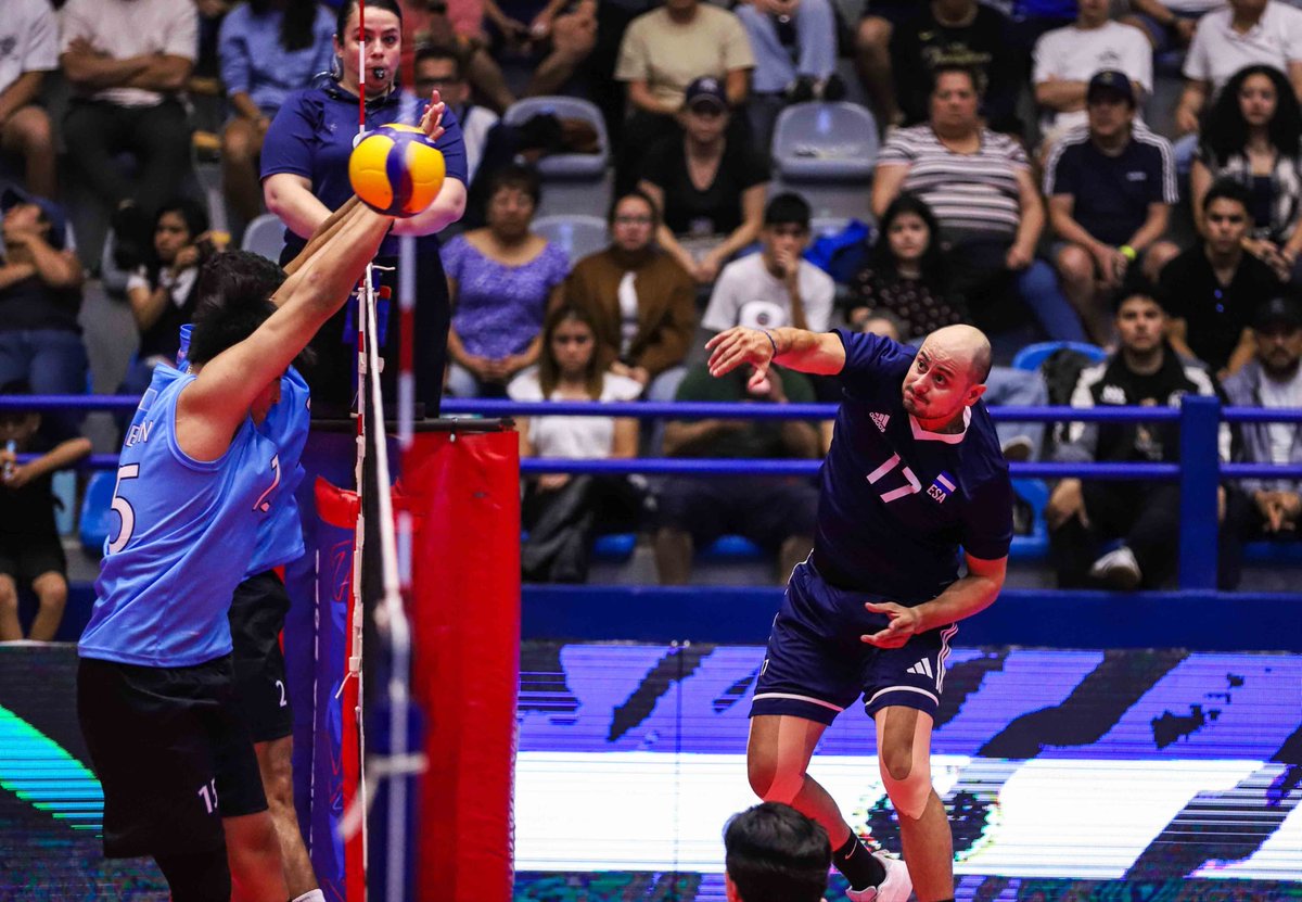 Guatemala 🇬🇹 Wraps Up the 12th Central American Games in 5th Place 

Guatemala 🇬🇹 3-0 🇸🇻 El Salvador 
(25-13, 32-30, 25-23)

El Salvador 🇸🇻 will face Honduras 🇭🇳 for positions 6/7

🔝🇬🇹 Carlos Lipez 14pts
🔝🇸🇻 Abner Cano 17pts