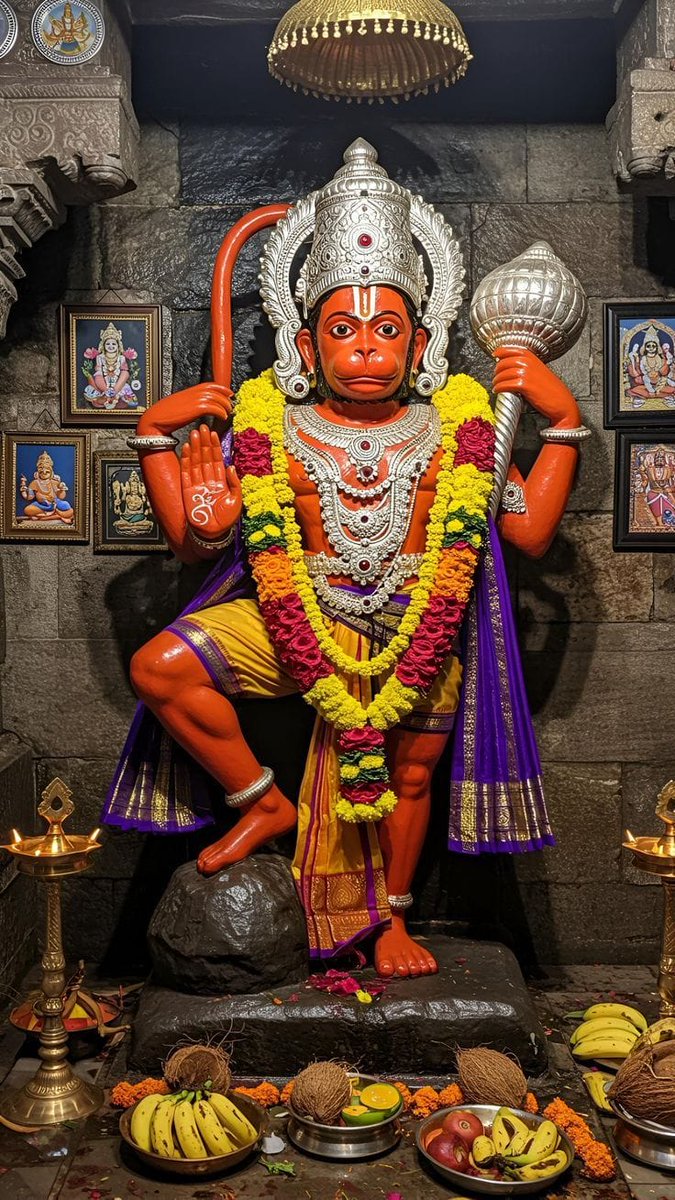 विद्यावान गुनी अति चातुर,
राम काज करिबे को आतुर।
प्रभु चरित्र सुनिबे को रसिया,
राम लखन सीता मन बसिया।

🚩बजरंगबली की कृपा आप पर बनी रहे।🚩

🚩जय बजरंगबली।🚩
🚩जय श्रीराम।🚩
🚩जय श्रीसीताराम।🚩