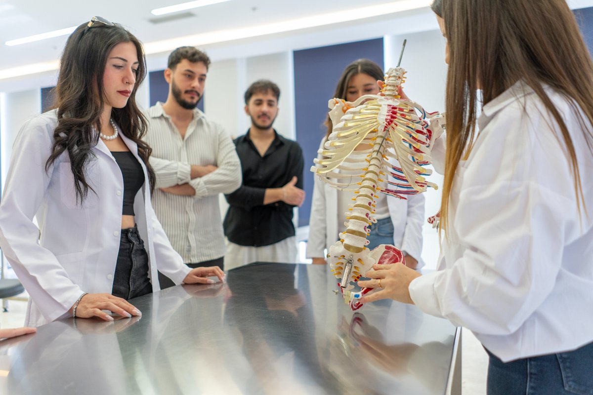 📌 Hasan Kalyoncu Üniversitesi, URAP Türkiye Sıralamasında Vakıf Üniversiteleri Arasında 17’nci Sırada Yer Aldı!

Hasan Kalyoncu Üniversitesi (HKÜ), üniversitelerin akademik performanslarını makale, atıf, bilimsel doküman, TÜBİTAK projeleri gibi objektif göstergelere göre