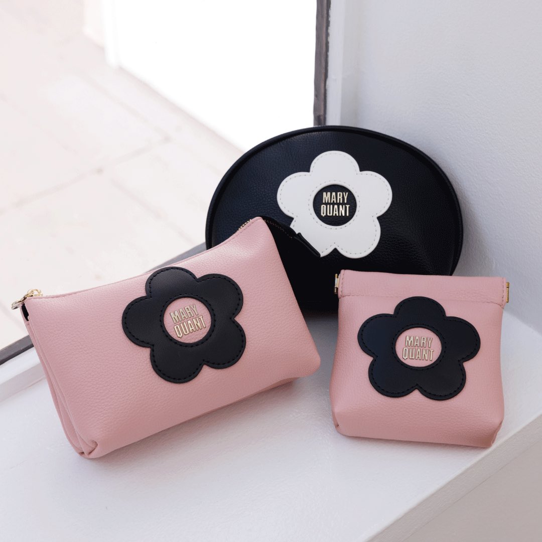 【新品未開封/43000円相当】クヮント バイ マリークヮント化粧品4点＋おまけ 2024 WINTER COLLECTION｜MARY QUANT COSMETICS LTD.