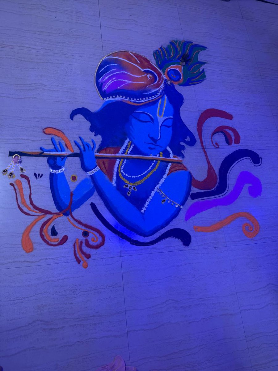 MutualFundShop's tweet photo. As a Diwali 🎁

Previously V were used to SON PAPRI

These days People send sweets which look like sweets, smell like sweets but are actually candles.

Bura na mano 🪔 hai...

#HappyDiwali #FestivalofLights https://t.co/ATZtuFoNen
