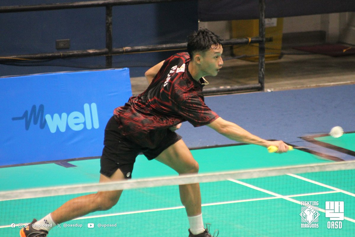 𝐔𝐏 𝐭𝐨 𝐬𝐨𝐦𝐞𝐭𝐡𝐢𝐧𝐠 𝐍𝐔 — 𝐭𝐡𝐞 𝐟𝐢𝐧𝐚𝐥𝐬 🏸

The UP Men’s Varsity Badminton Team ends the defending champs’ run and takes off on their own finals flight! ✊

📸: Manel Ebol