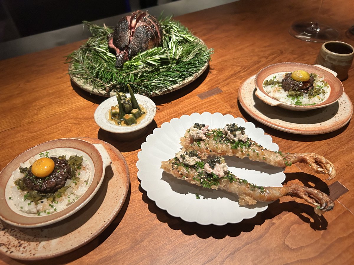 MichelinGuideUK's tweet image. ‘Humble Pigeon’ at Humble Chicken Restaurant

#2MICHELINStars #Soho #London 

guide.michelin.com/en/greater-lon…