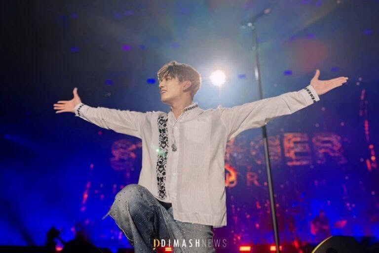 Nic_Dear4Ever 🇲🇽🥺 (@cuevasnicte11) on Twitter photo <a href="/AlianzaDimashCR/">Alianza Dimash Costa Rica 🇨🇷</a> El público de Barcelona vivirá una experiencia que quedará grabada para siempre.
CONCIERTO DIMASH EN BARCELONA
#Dimash
DIMASH CONQUISTA EL MUNDO <a href="/AlianzaDimashCR/">Alianza Dimash Costa Rica 🇨🇷</a> El público de Barcelona vivirá una experiencia que quedará grabada para siempre.
CONCIERTO DIMASH EN BARCELONA
#Dimash
DIMASH CONQUISTA EL MUNDO