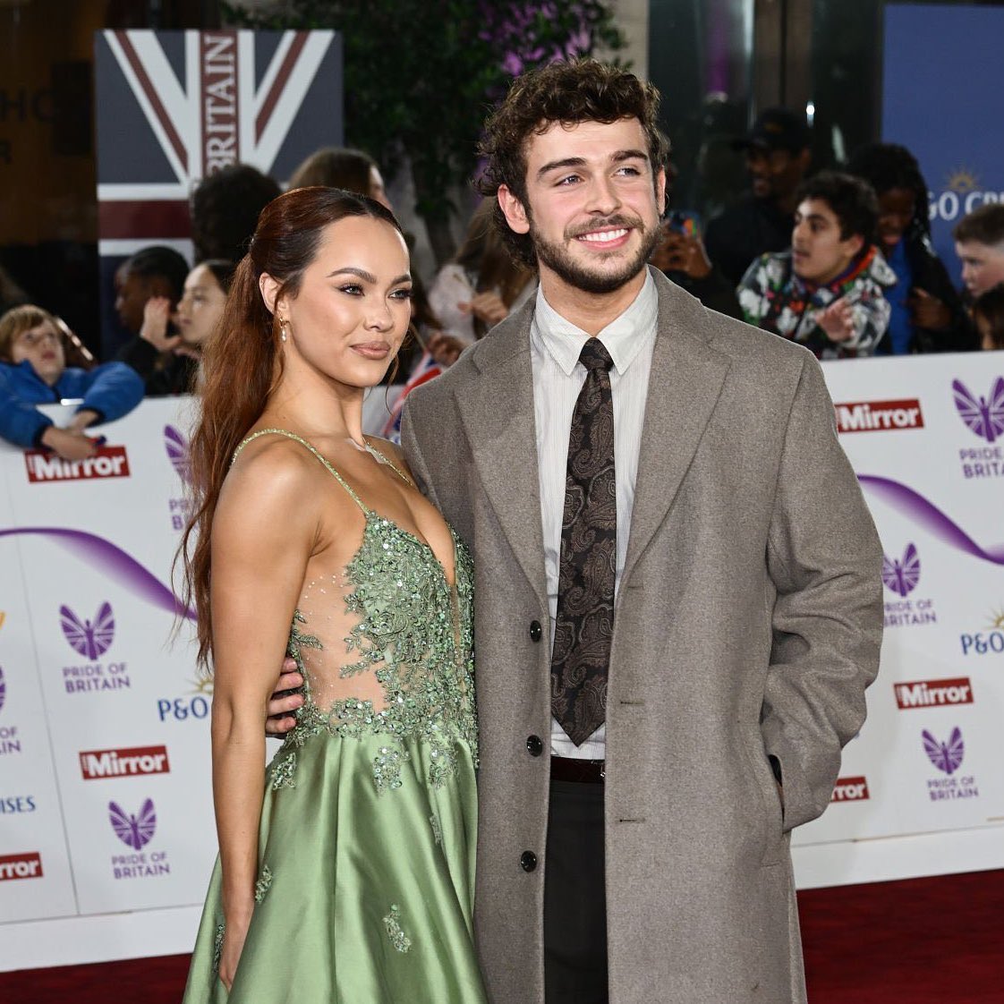 aint no one looking at doctor who