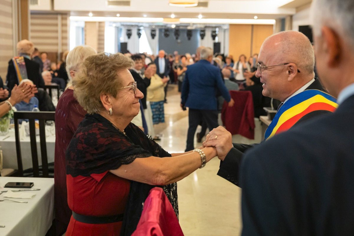 Emil Boc tweet media