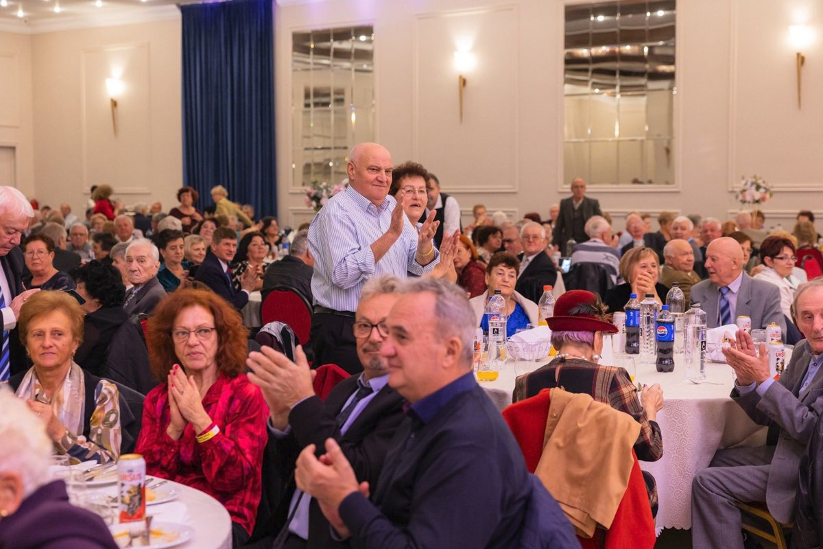 Emil Boc tweet media