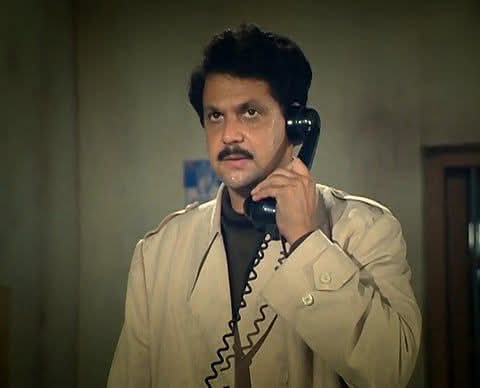 दिवाळीचा फराळ खायच्या दिवसात हा माणूस लोकांच्या शिव्या खातो आहे..!!
😂
#डॅमइट