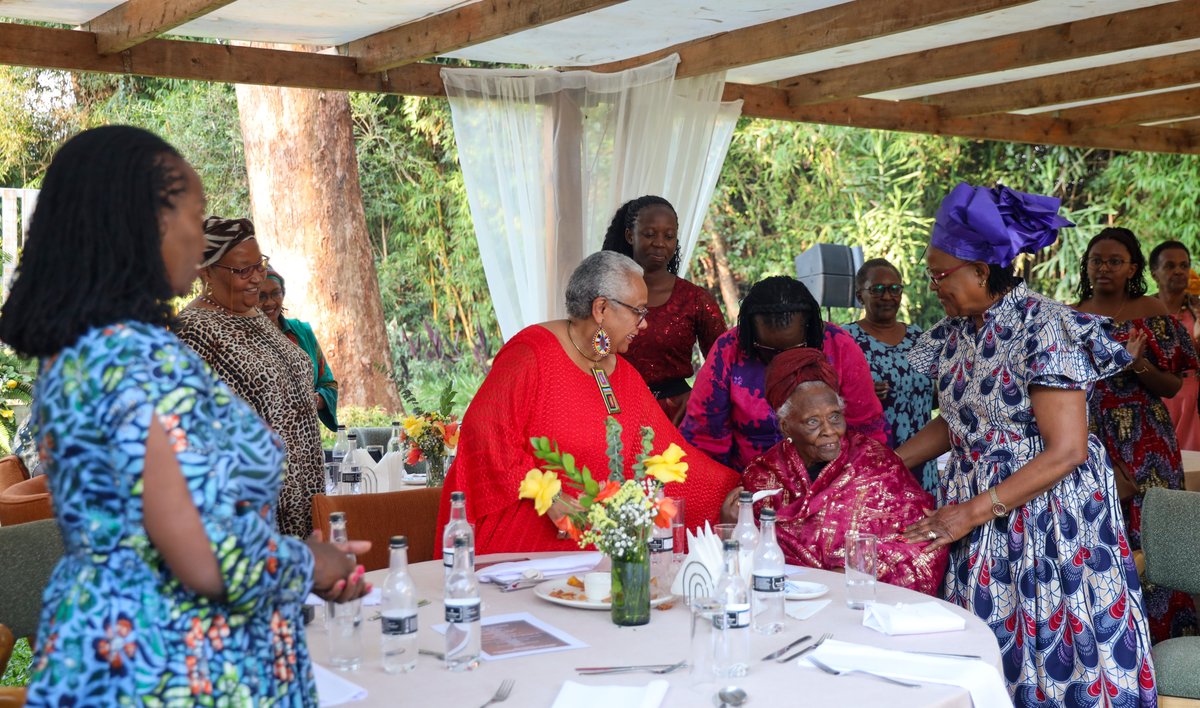 Former First Lady Joins Centenary Celebration of Shujaa Muthoni Likimani

LIMURU, October 21, 2025: Former First Lady Margaret Kenyatta yesterday joined family, friends, and admirers of Shujaa Muthoni Likimani at Zereniti House, RedHill, Limuru, to celebrate the iconic pioneer’s