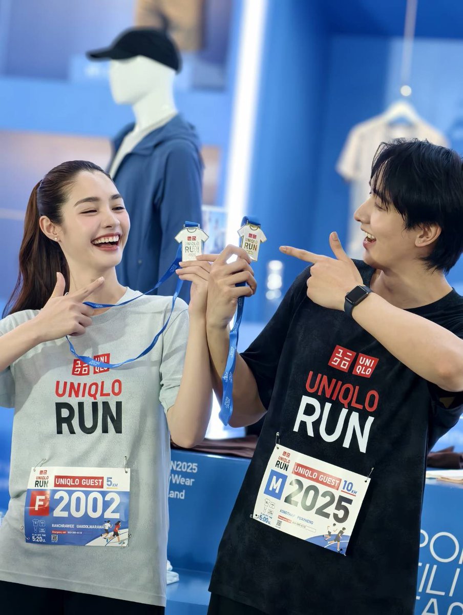 ขอให้พีคมิ้นท์มีแต่ความสุข มีแต่รอยยิ้มที่สดใสในทุกๆ ก้าวที่เดิน โอนี่ส่งกำลังใจไปให้เต็มที่เลยค่

PEAKMINT SWEET TREATS
#พีคมิ้นท์ #PeakMint