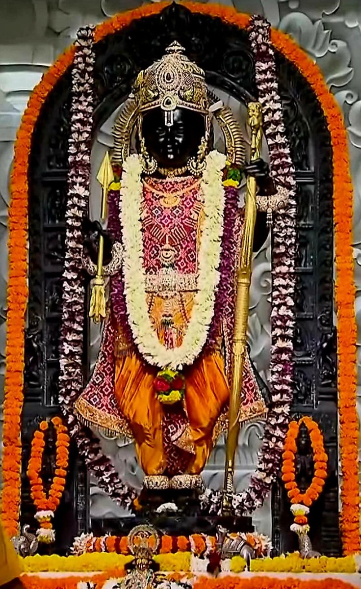 GorA013's tweet photo. जय रघुनंदन प्रभु श्री राम!! 🌸✨ https://t.co/uvUAvKTmaT