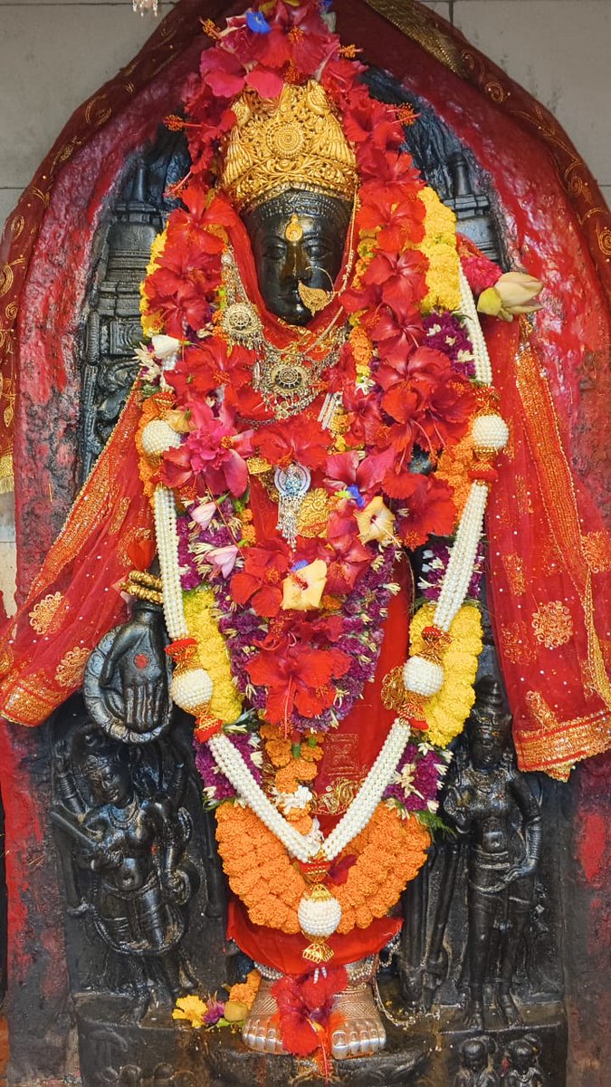 मंगलवार
21अक्टूबर प्रातः कालीन दिव्य श्रृंगार दर्शन 
        
 🙏जय मां भद्रकाली🙏