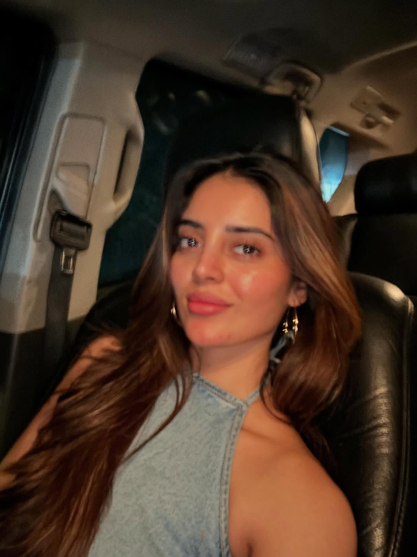 G3wD0kFXQAAMZjj?format=jpg&name=large