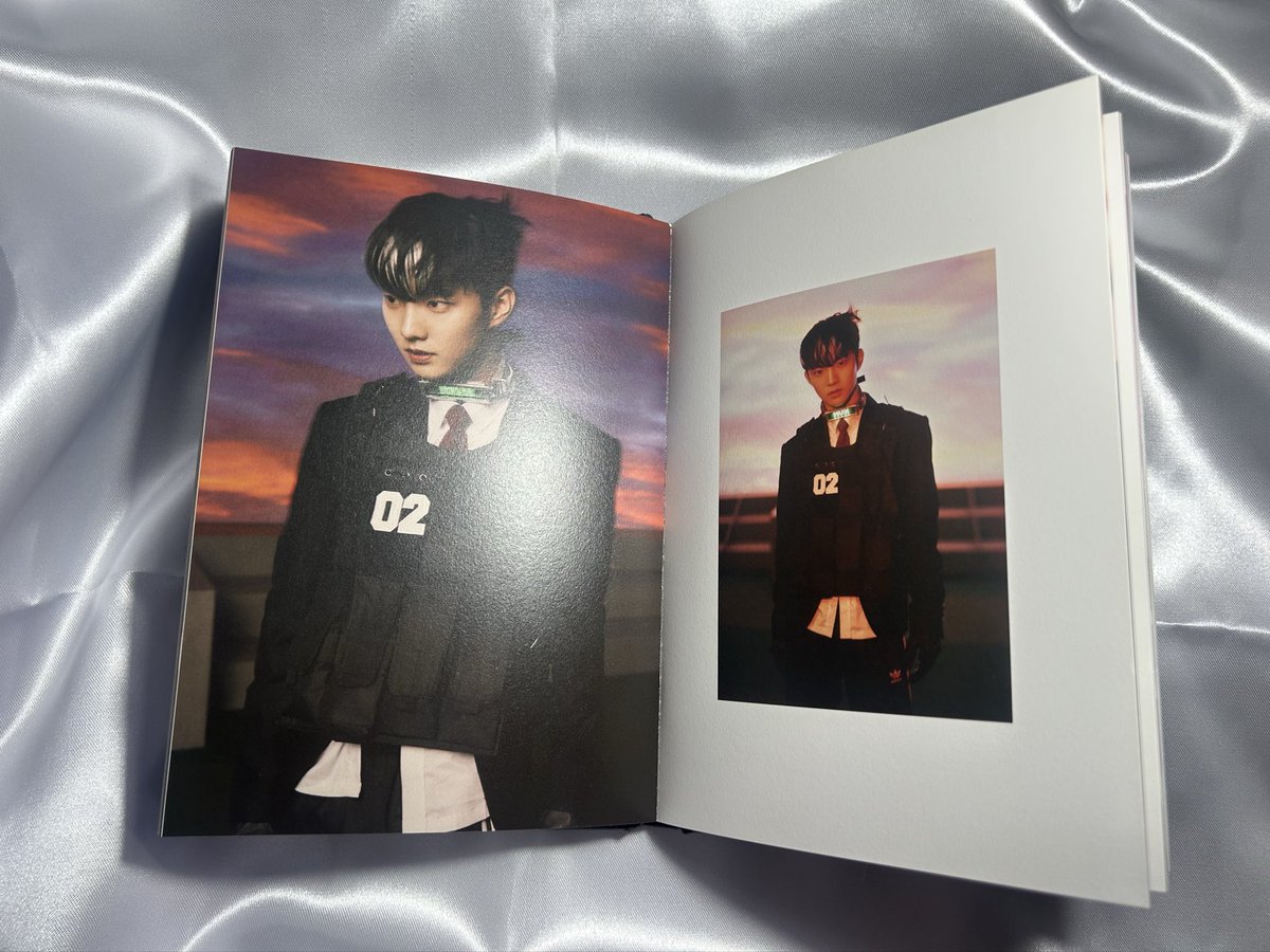 minsleepy93's tweet photo. WTS/LFB

𝗔𝗹𝗯𝘂𝗺𝘀:
The Boyz Maverick
(Photobook Only)- ₱100
(Photobook with PC’s, No other inclusions)- ₱200
Issue: Dents

NCT 127 Favorite (Photobook Only)- ₱100
Issue: Dents

Wonho Blue Letter (Photobook Only)- ₱120
Issue: Dents https://t.co/x5clN1H1N5
