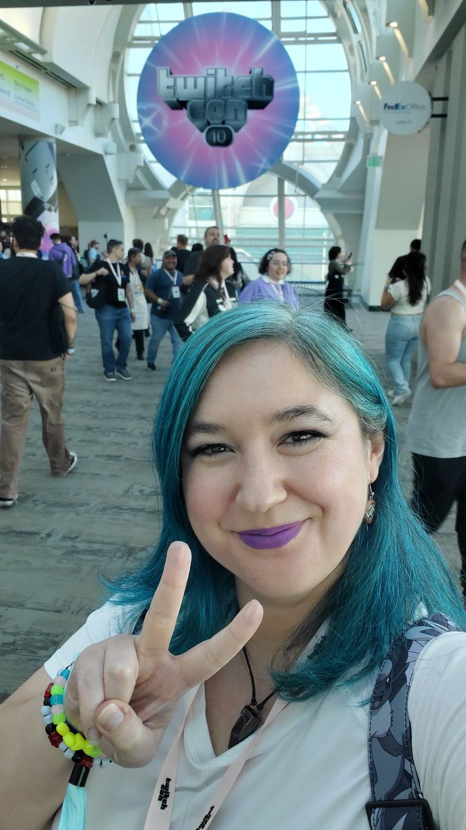 Another TwitchCon in the books! Had a wonderful weekend of friends, learning, and networking. Grateful for all the opportunities and people I connected with. Such a joyful time! Let's do it again next year shall we?