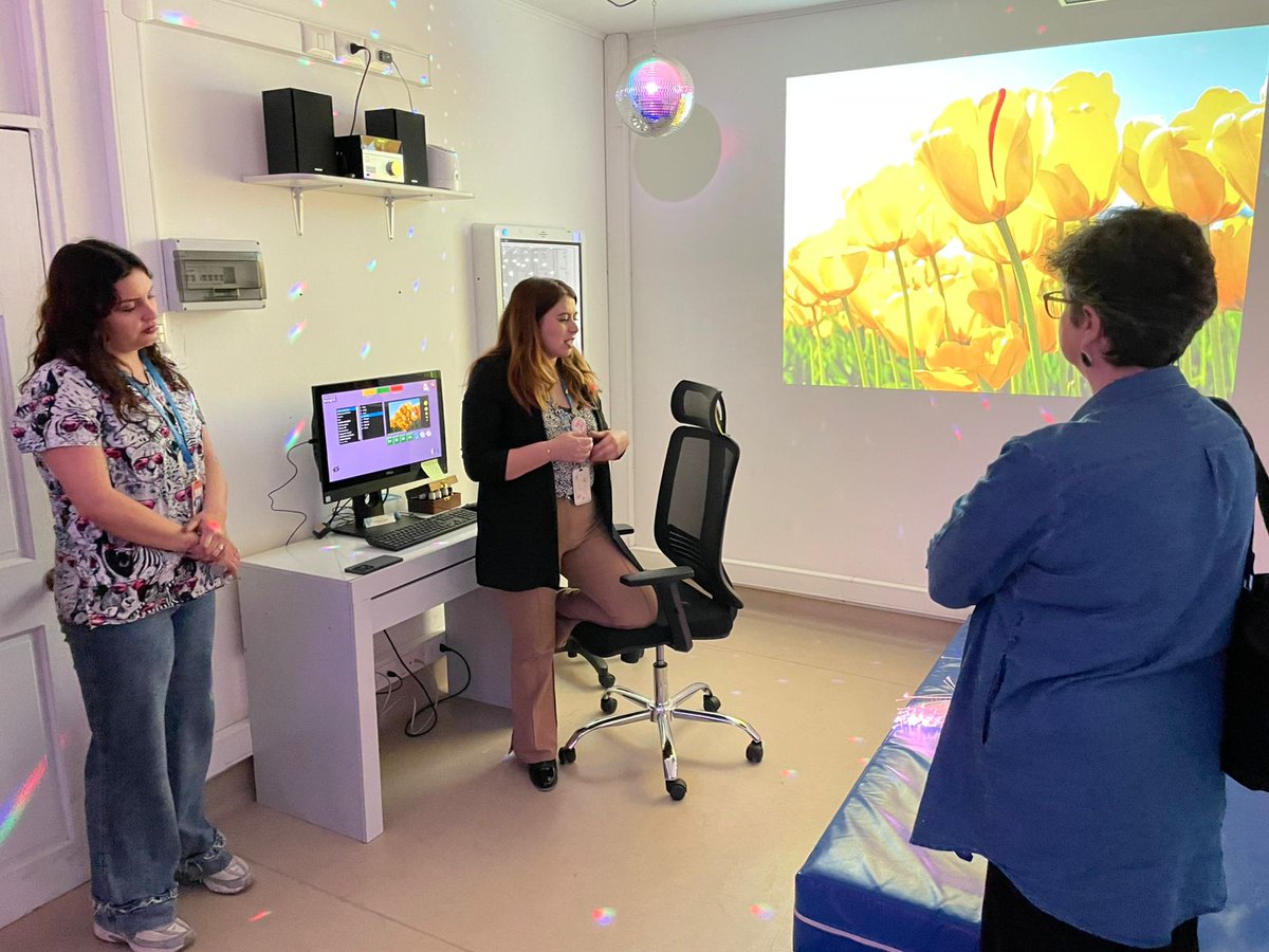 Hoy visitamos el Centro Diurno de  Personas Mayores de la Población San Rafael en #LaPintana y conocimos Prog. Piloto de atención a personas con demencia leve.

Agradecer a <a href="/MuniLaPintana/">Municipalidad de La Pintana</a>, alcaldesa <a href="/ClaudiaPizarro/">Claudia Pizarro</a>, los profesionales del Centro, <a href="/SENAMAGOB/">SENAMA</a> y <a href="/ChileAlzheimer/">COPRAD Chile #chilenoteolvida</a>