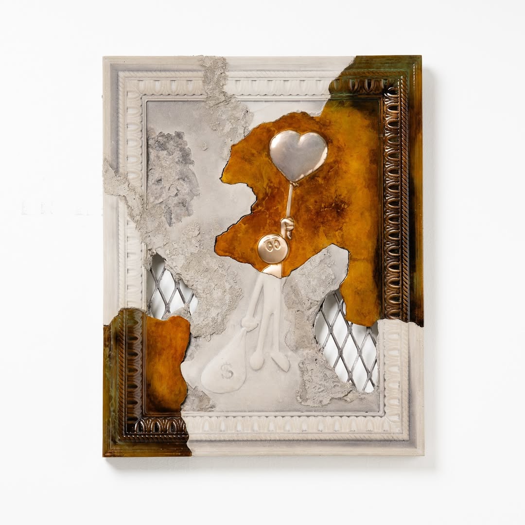 Artful_Explorer's tweet image. We chase both.
We hold both.
But rarely can we have both.

A powerful reminder from @kaiart that love and money often occupy the same space… but not always the same weight.

#KaiArt #LoveVsMoney #SculptureStory #EmotionalArt #ModernArtSculpture #ContemporaryArtist