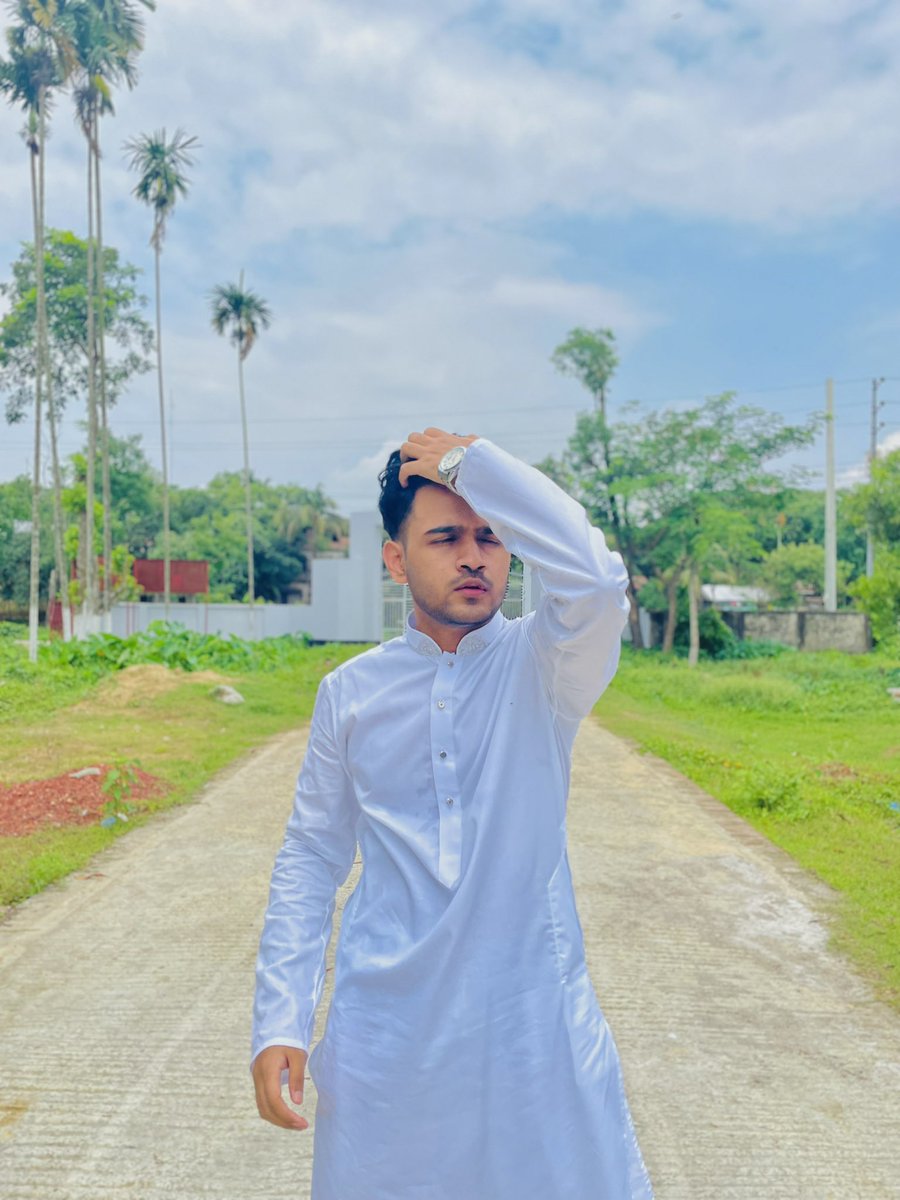 imtiaz_sahil_'s tweet image. EID DAY’S 🤍

#eid2022
#eid2025