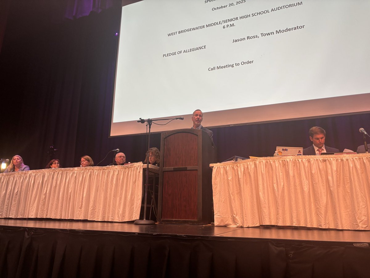Good turnout at West Bridgewater Special Town Meeting tonight! 

Sincere thanks to Town Moderator Jason Ross for allowing me the courtesy of addressing the Town Meeting to explain the difficult consequences of the Government Shutdown and alerting residents to the assistance that