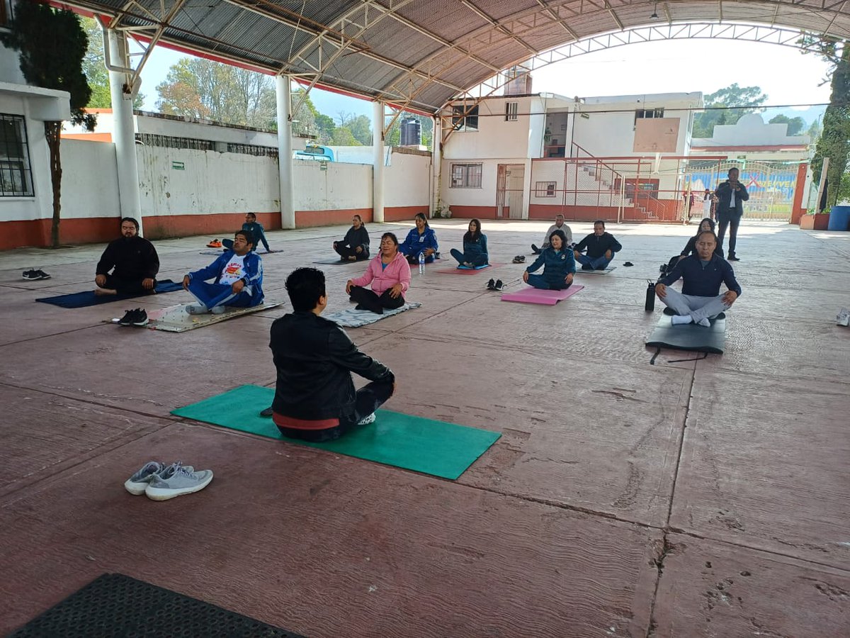 CBTPURISIMA's tweet photo. BT011 CBT No. 2 Mario Moreno Reyes, Ixtlahuaca. El día de hoy el trabajo colegiado del CBT No. 2 Mario Moreno Reyes, Ixtlahuaca; fue desarrollado con el enfoque del cuidado de las habilidades socioemocionales de los docentes en la resignificación docente https://t.co/hBSRhPUxJp
