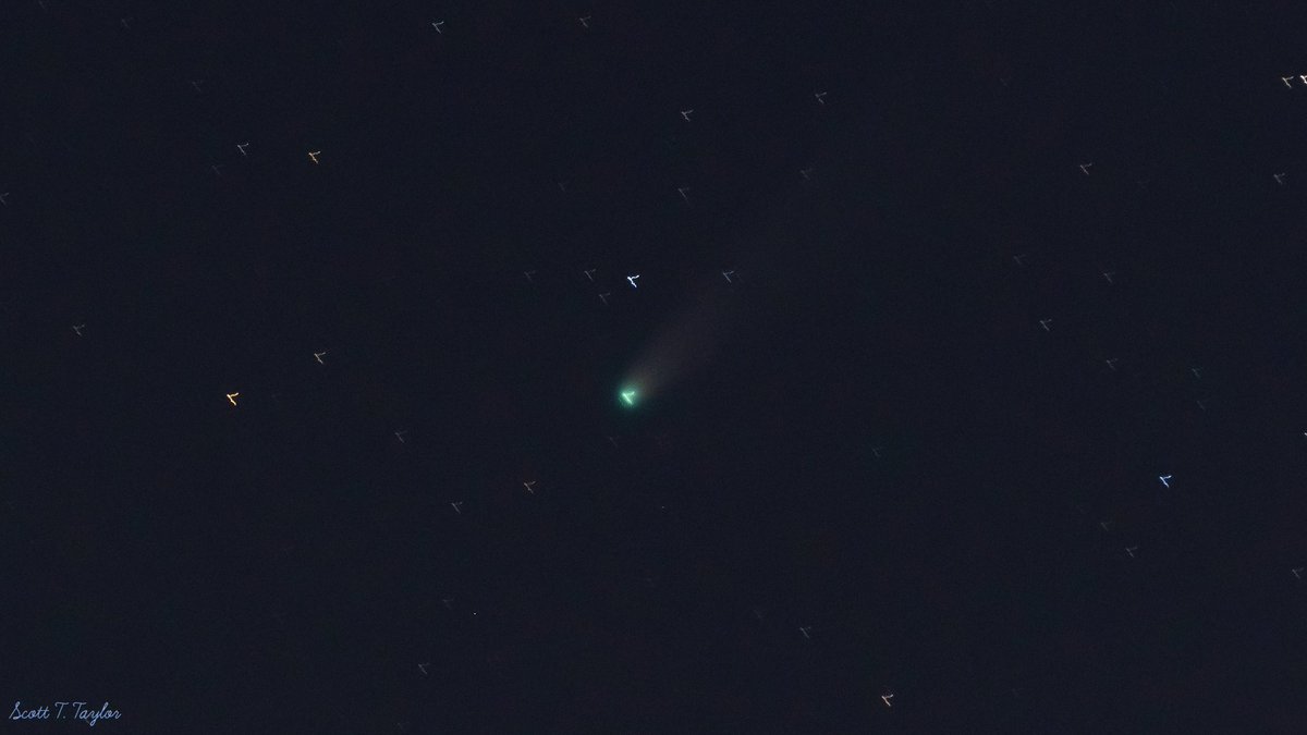 Grallon's tweet image. I captured stunning footage of #cometlemmon from the comfort of my own backyard.
📷 #Canon EOS R8 #SIGMA 150-600mm lens #Utah @abc4utah @accuweather @KUTV2News @natwxdesk @fox13 @weatherchannel @KSL5TV @NBCNews @NASA @SpencerJCox @CanonUSA @SigmaBeauty