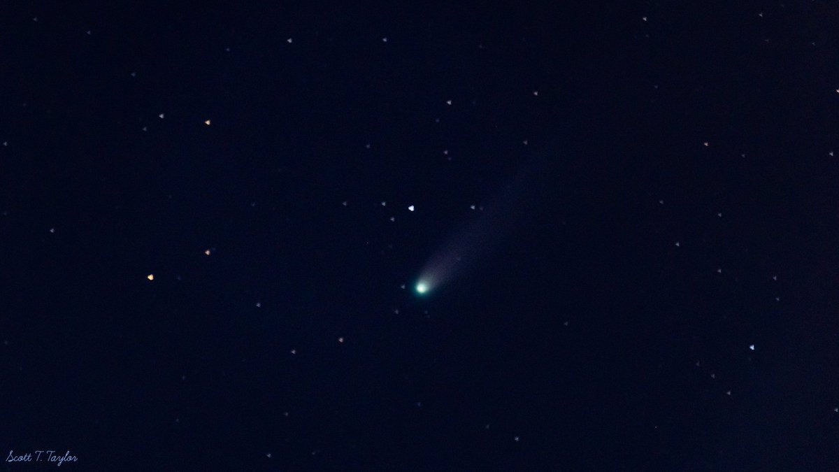 Grallon's tweet image. I captured stunning footage of #cometlemmon from the comfort of my own backyard.
📷 #Canon EOS R8 #SIGMA 150-600mm lens #Utah @abc4utah @accuweather @KUTV2News @natwxdesk @fox13 @weatherchannel @KSL5TV @NBCNews @NASA @SpencerJCox @CanonUSA @SigmaBeauty