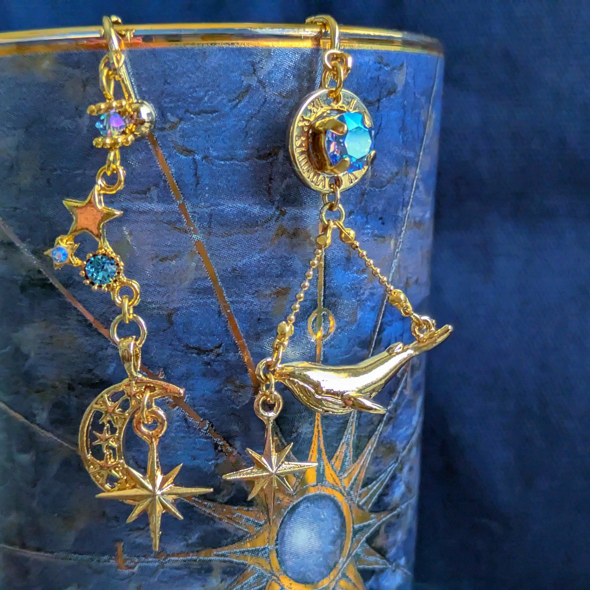 🎪11月15日(土)~11月16日(日)
🎪デザインフェスタvol.62 (東京)
🎪ブースNo.A−251
ライブペイントブースにて3人での合同出展で参加させて頂きます🌕️
じわじわと構想練ってます。ぜひ見に来てください!

<a href="/TOGI_info/">TOGI</a> 
<a href="/chitaru3373/">チタル▶︎ミニ個展11/25-12/1 デザフェスギャラリー</a> 
<a href="/Lupopo_cafe/">*LUPOPO cafe&gallery* 三軒茶屋の糖質オフのケーキ専門カフェとハンドメイドのお店</a>