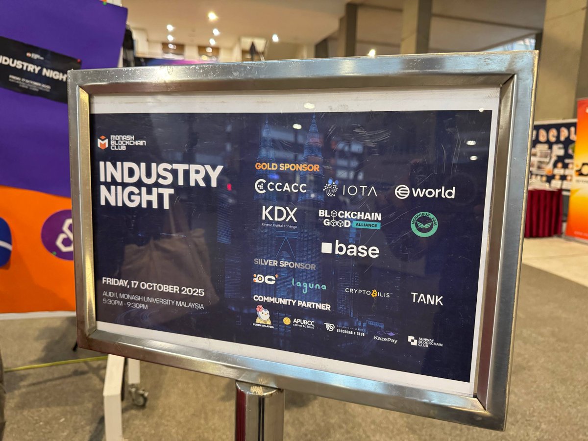ccacc_hub's tweet image. What a wonderful night with @mumbcs ! 
The future of web3 in Malaysia gonna be 🔥
#Web3MY #IndustryNight #MonashBlockchainClub #CCACC