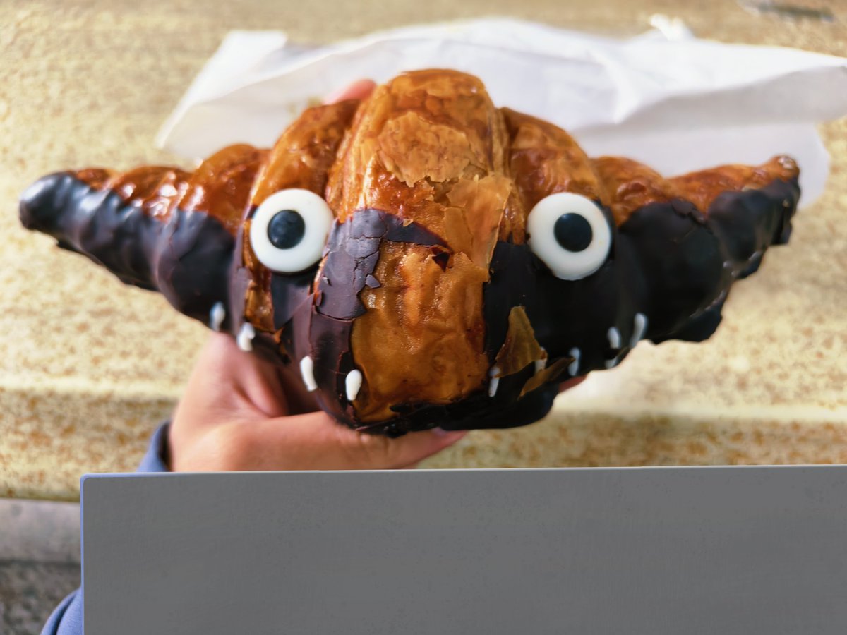 🎤腫勋の转世灵童🐴🎸 (@xizxrich8964) on Twitter photo 