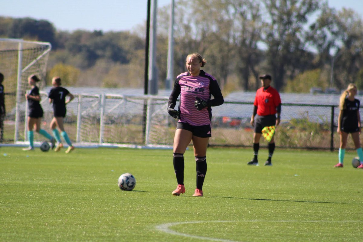 TLewisGK's tweet image. Great weekend of soccer. Love this team!