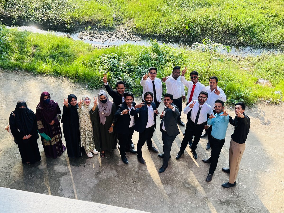 ApuChandraSaha's tweet photo. Friends squad❤️ https://t.co/UHyxg0ZgKa