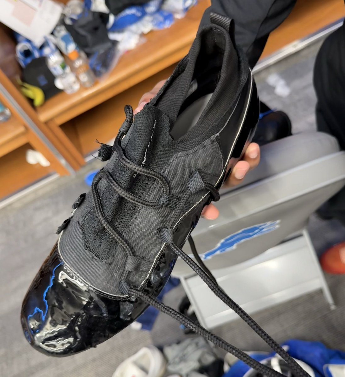 all black jordan 11 cleats