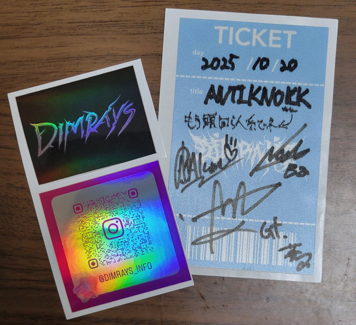 yuuchi_1453's tweet image. 【2025/10/20の推し事】
@新宿ANTIKNOCK

#Dimrays、#NABLA9 のフロアライブ楽しすぎた🎵新しいバンドにも出会えて💮終演後も演者さん、フロア仲間と閉店までのいつもの平日ANTIKNOCKムーブ✨🍻🎶
月曜の夜から2ステージ12バンド出演のイベントを催す俺たちのANTIKNOCK を40周年目も応援しております✊