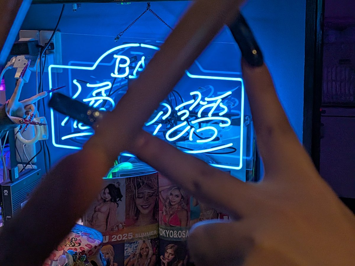 きのう
めっちゃギャルの店に連れて行ってもらった。元気でた。