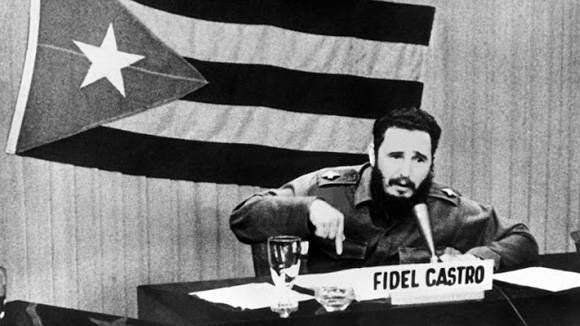 “Una revolución solo puede ser hija de la cultura y de las ideas” 
#FidelPorSiempre #100AñosConFidel  #CubaEsCultura #SinPerderUnDía #LatirAvileño  <a href="/DiazCanelB/">Miguel Díaz-Canel Bermúdez</a> <a href="/DrRobertoMOjeda/">Dr. Roberto Morales Ojeda</a> <a href="/PartidoPCC/">Partido Comunista de Cuba</a>