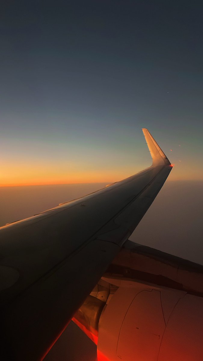 للّه سلمت أمرًا لست أعلمهُ 
مالي على حمله لكنّي سأرضاهُ 
ربّاه لولاك لا سندٌ ولا أحدُ 
فأنت حسبي وحسبي أنك اللهُ