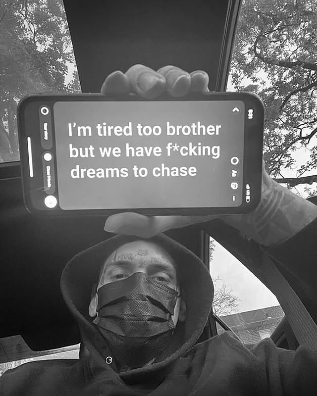 DearS_o_n's tweet image. Bro to bro: