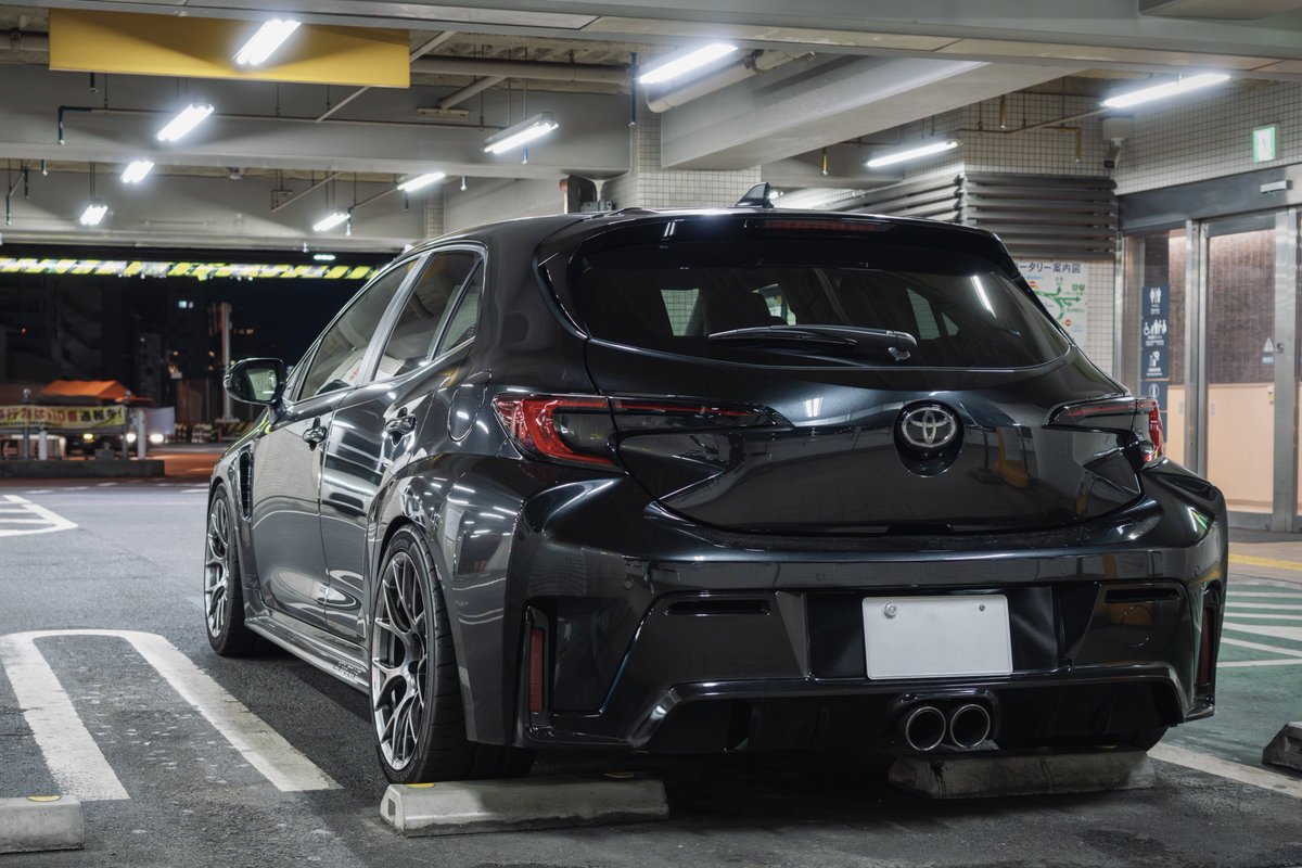 take_word's tweet image. ★再掲
BBS RE-V7 18inch 9.5J +22 PCD114.3
ADVAN AD09 265/35R18
街乗り2,500km
サーキット等未使用
室内保管
センターキャップ未使用付き
BBSロックナット付き
ホイール裏表コーティング済
ホイール（タイヤ）のみ販売可
分割払不可
ご興味ございましたらDMお願いします。
#GRカローラ #BBS #RAYS