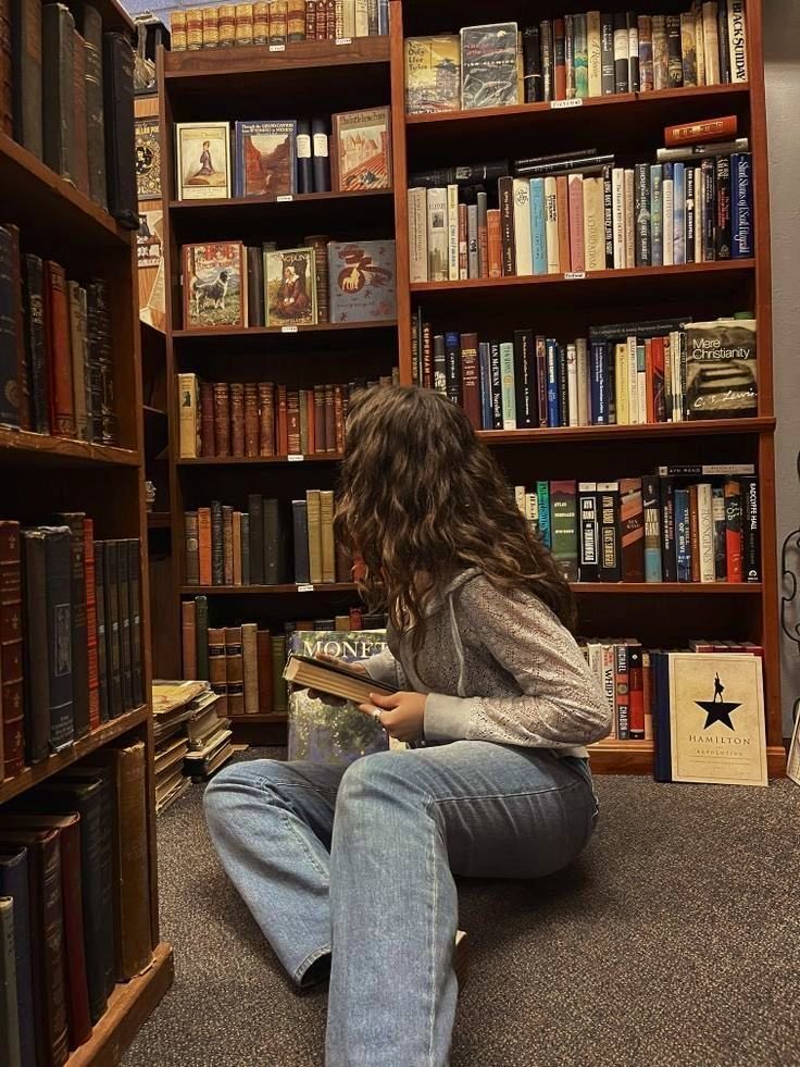 «Recuperé mi alma a través de la literatura después de aquellos tiempos en que la había perdido por completo».

Roman Payne ✍️