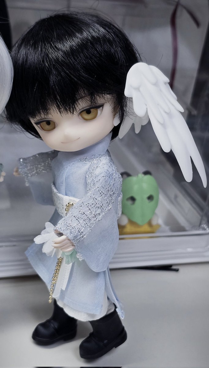 #한복의_날이니_한복_입은_인형_사진을_올리자