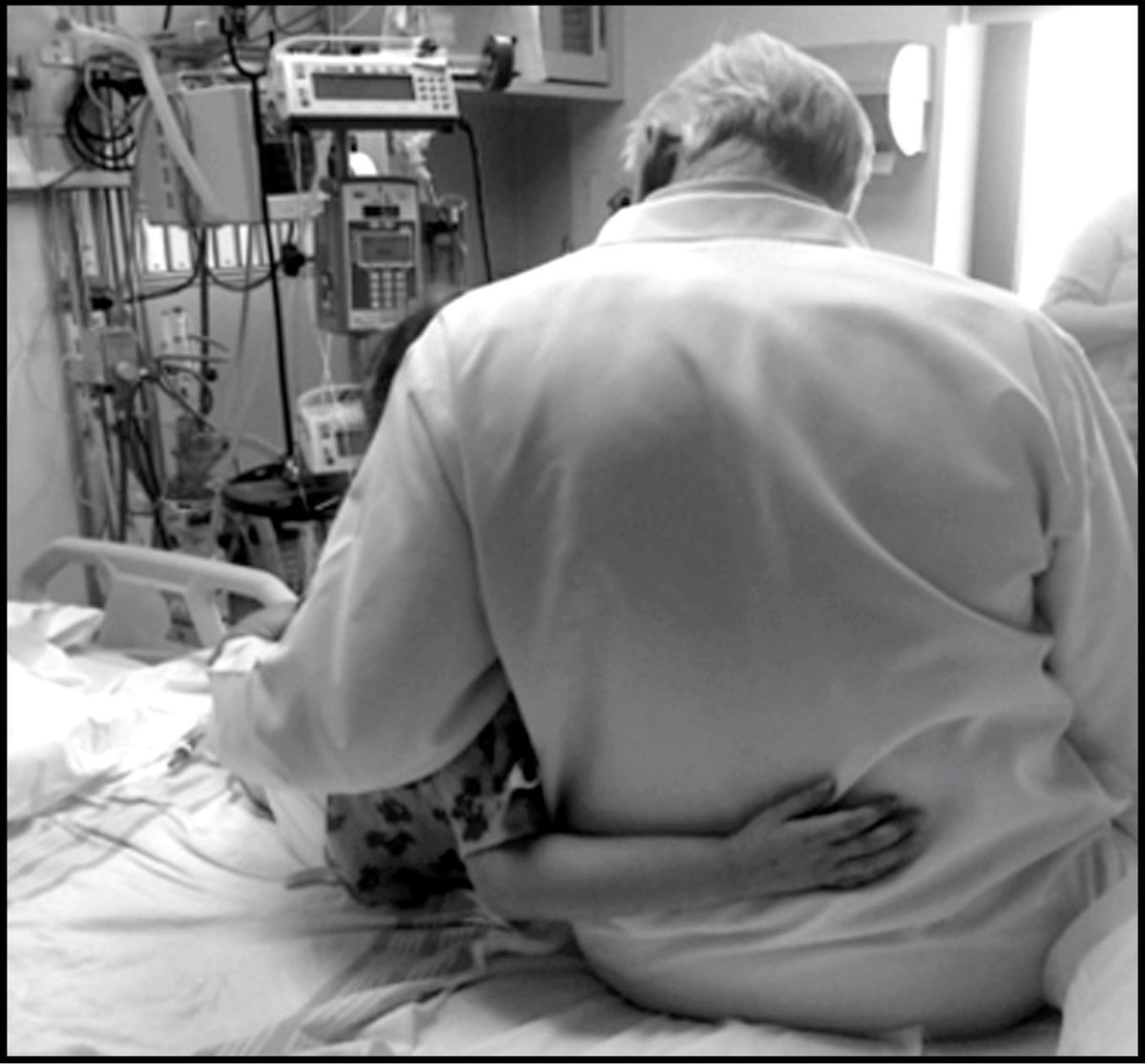 ◾️In Memoriam of Robert H. Bartlett, MD 1939-2025 
Without Dr. Bartlett, there is no ECMO: he saved more than 100,000 patients through his life’s work. He changed the world.
He will forever be the Father of ECMO.
Vale, Dr B
🔗 elso.org/ecmo-resources…
🎥 youtube.com/watch?v=4sfPgP…