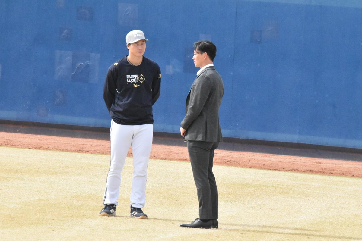 体感10分以上、
監督とお話されてました✍️

#Bs2025 #Orix_Buffaloes