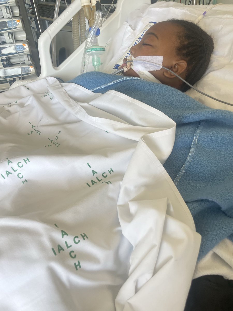 KhayaKDee's tweet image. I need Justice for my Children💔💔

My twin kids who are 8years old were involved in accident, they fell off into a lift shaft from 4th floor to the basement, the fault lift doors were not locked, my son died, my daughter survived.

Homii Flat management does not care at all!