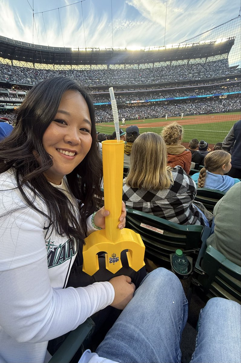kstuck17's tweet photo. Lots of tears in this house. 

This one will hurt for a little while but I’m damn proud to be a mariners fan. 

Naylor… wow. All I can say is pay that man and let’s run this shit back next year and come back better. 

#SeizeTheMoment  #Mariners #ALCS https://t.co/76T5Q1cZiv