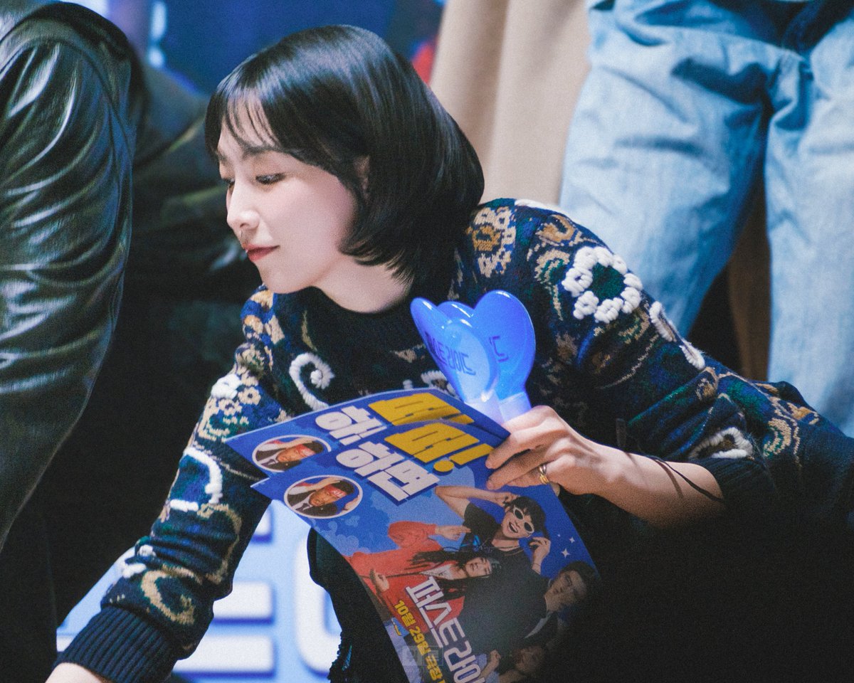 251020 #강지영 #퍼스트라이드 쇼케이스 #8
단체 인사 끝나고 제일 먼저 나와서 두고 온거 먼저 나가서 정리하는거
진짜 지영님 천사심ㅜㅜ
#지영 #ジヨン #知英 #Jiyoung <a href="/kkangjji_0/">Jiyoung</a> #응답하라강지영 #카라 #KARA